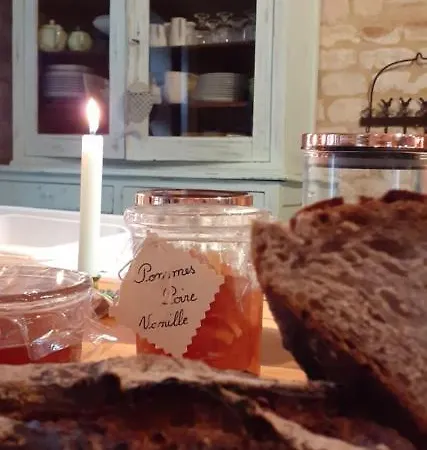 La Malposte Bed & Breakfast Reviers