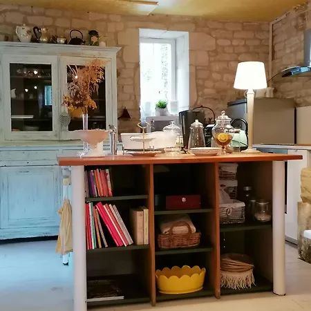 La Malposte Bed and Breakfast