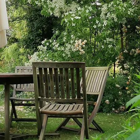 La Malposte Bed and Breakfast