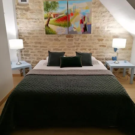 La Malposte Bed and Breakfast 4*