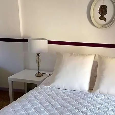 Bed & Breakfast La Malposte 4*