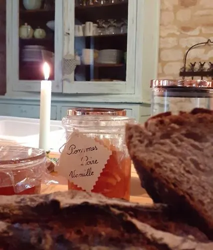 La Malposte Bed & Breakfast Reviers