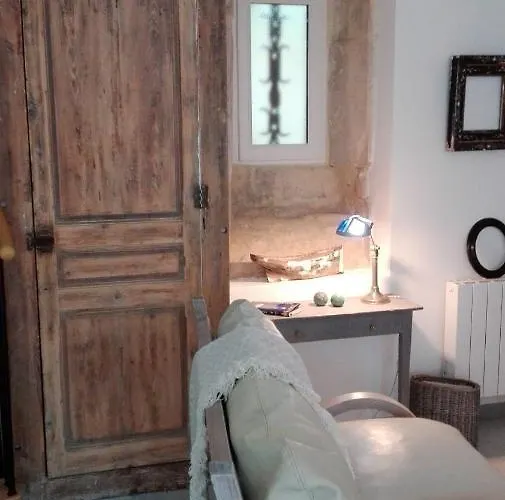 La Malposte Bed & Breakfast 4*