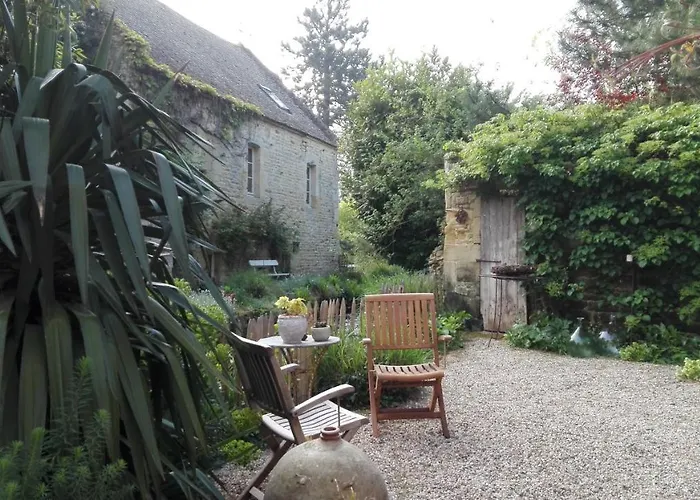 La Malposte Bed & Breakfast Reviers