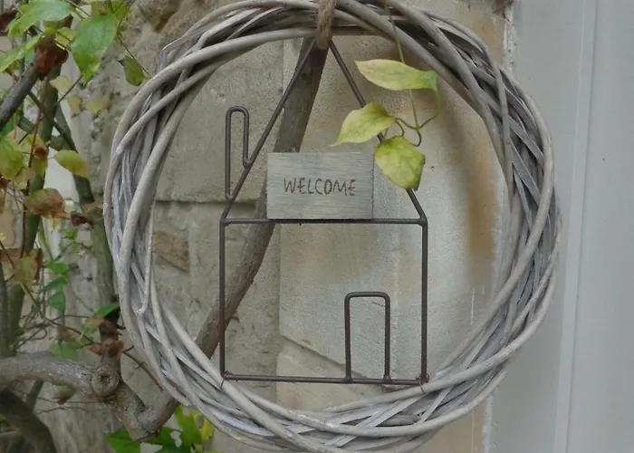 La Malposte Bed & Breakfast Reviers